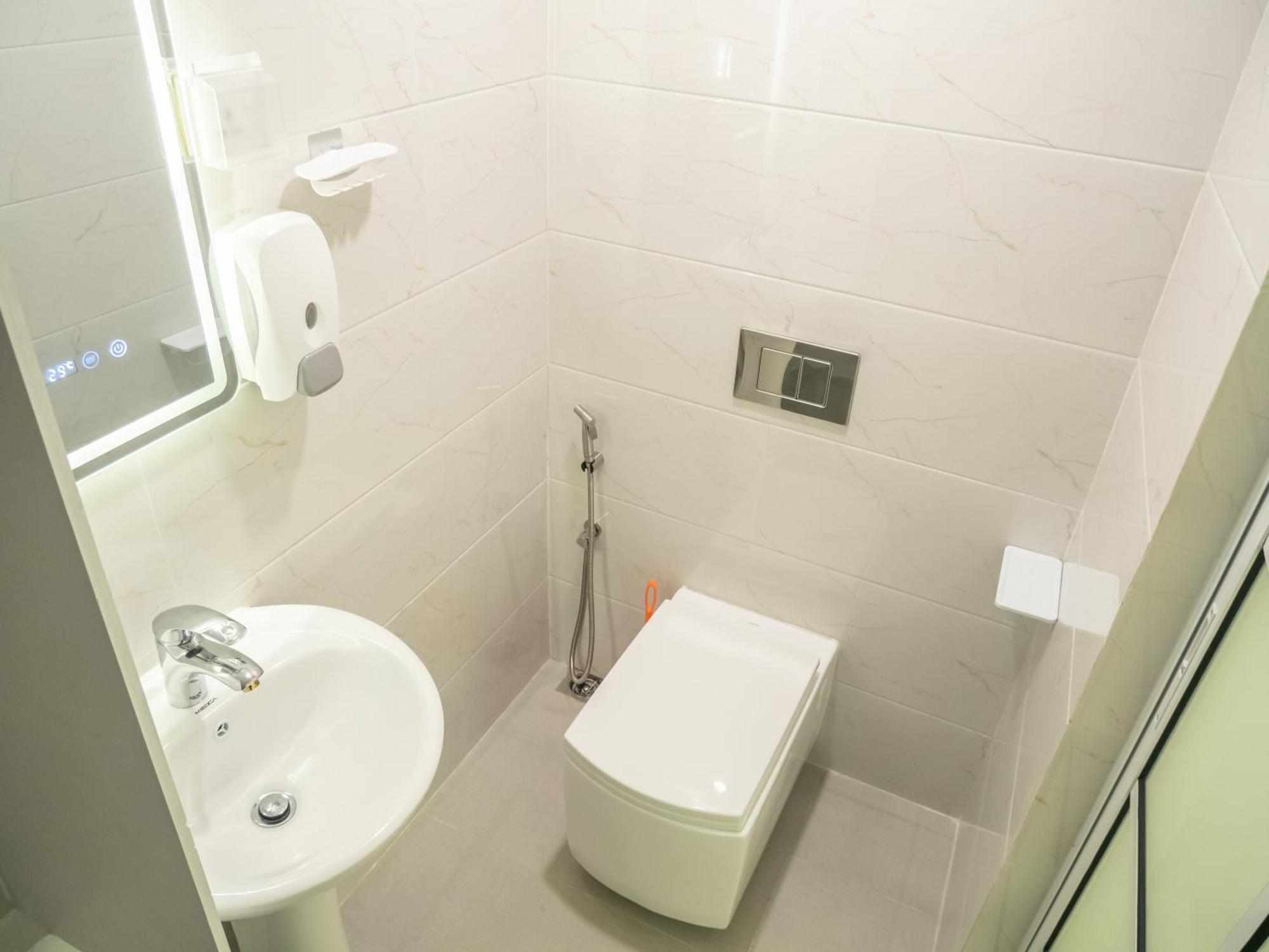 Beachfront Apartment Мале Екстериор снимка
